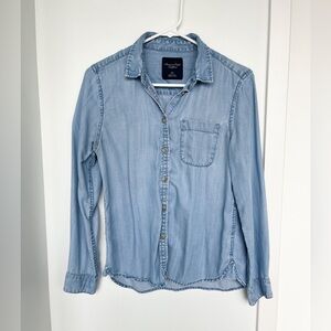 American Eagle button up